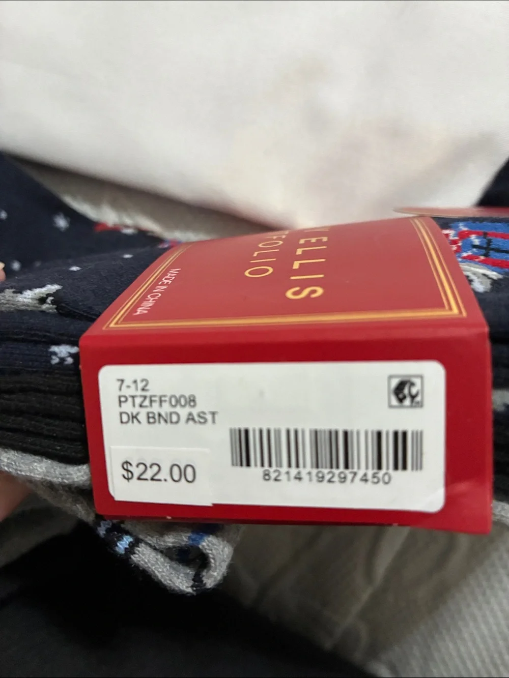 Perry Ellis three pairs